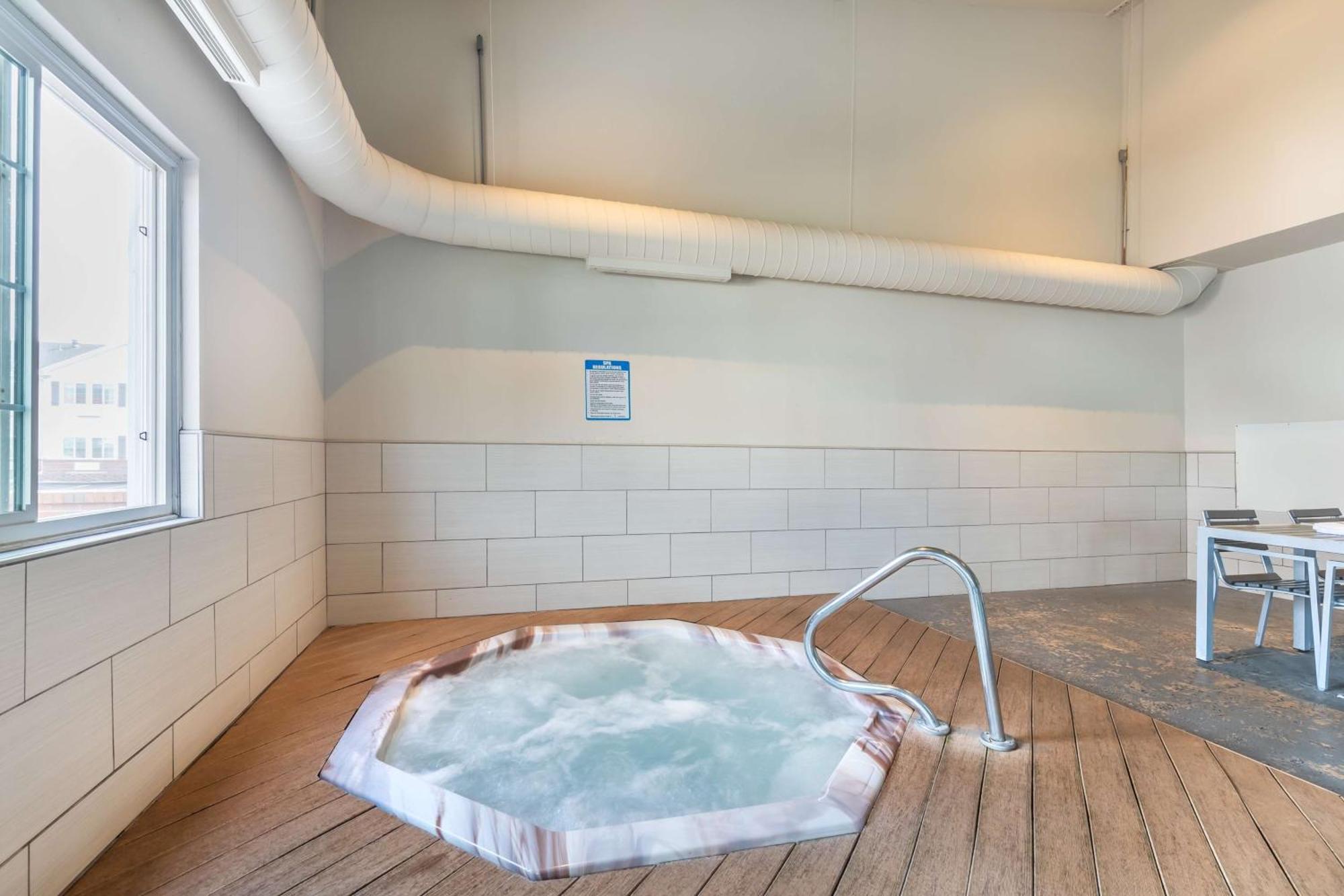 Best Western Plus University Park Inn & Suites Ames Eksteriør billede