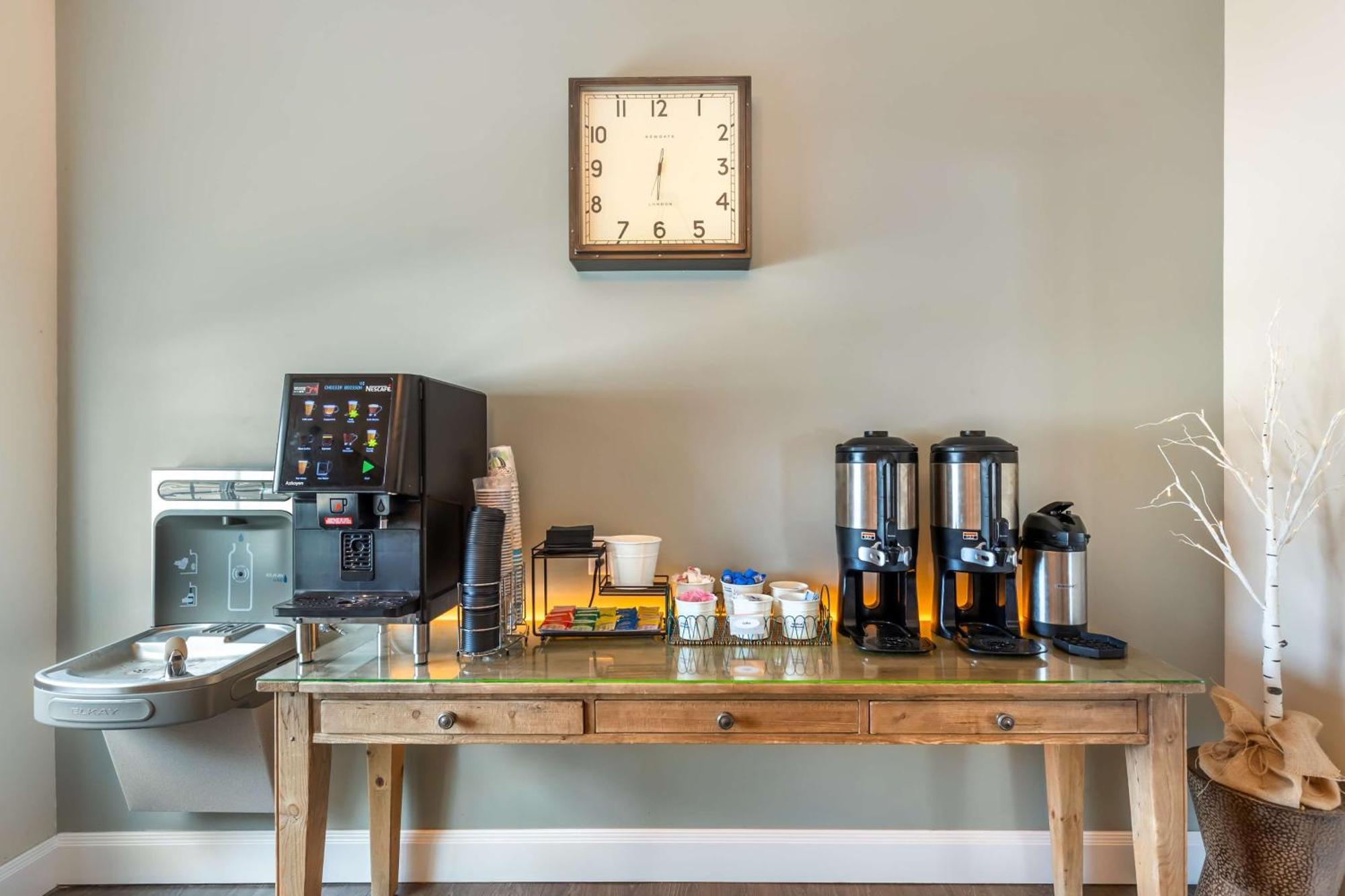 Best Western Plus University Park Inn & Suites Ames Eksteriør billede