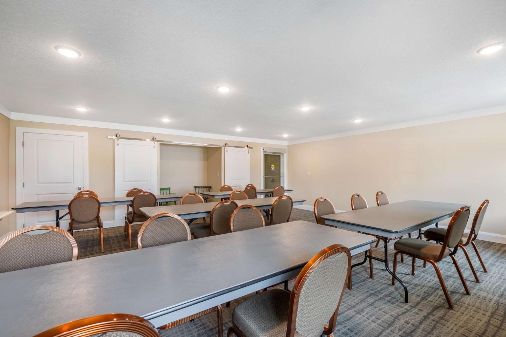 Best Western Plus University Park Inn & Suites Ames Eksteriør billede