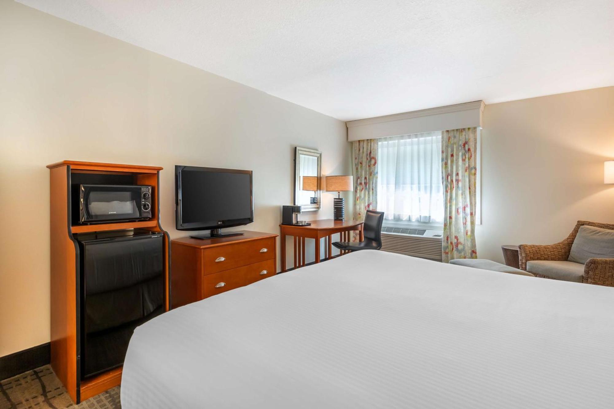 Best Western Plus University Park Inn & Suites Ames Eksteriør billede