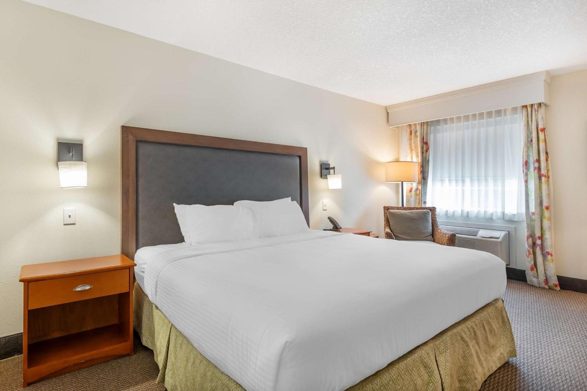 Best Western Plus University Park Inn & Suites Ames Eksteriør billede