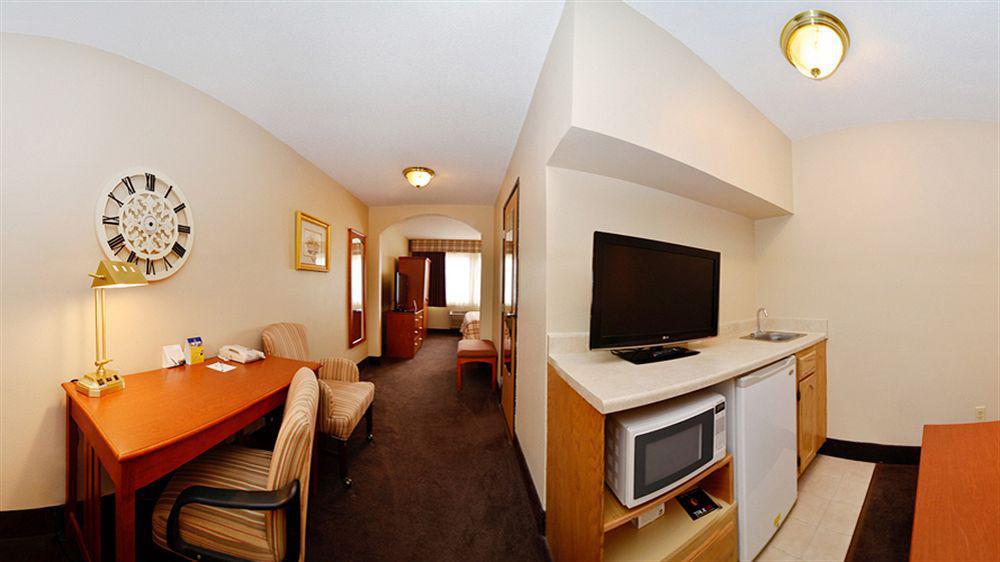 Best Western Plus University Park Inn & Suites Ames Eksteriør billede